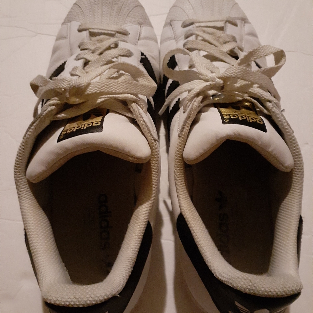 COPY - COPY - Adidas superstar